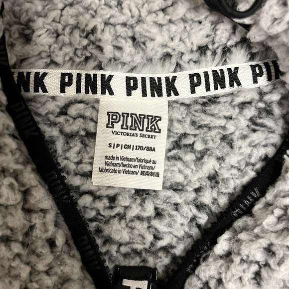 PINK Sherpa, size small - Picture 3 of 3